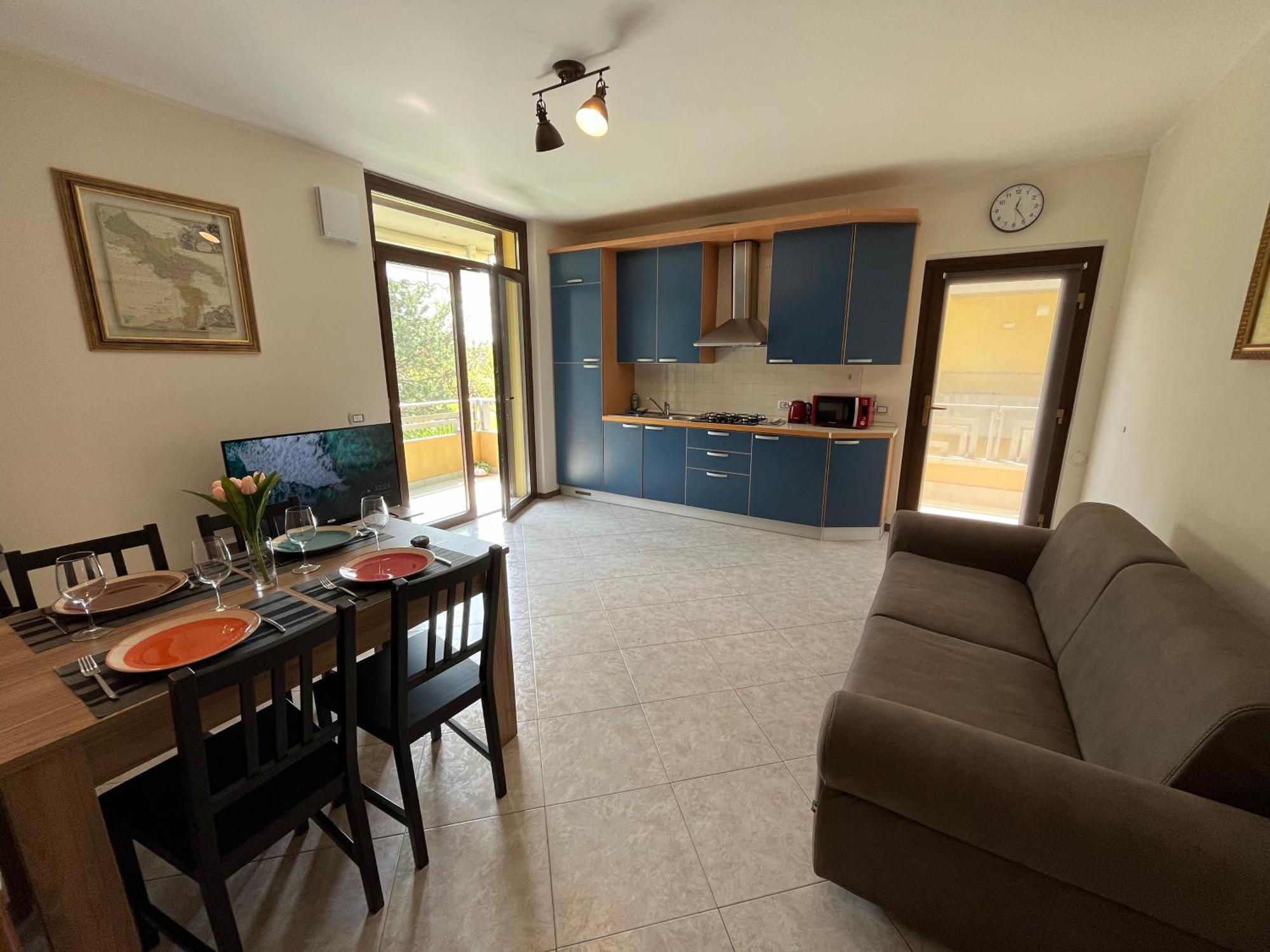 Ferienwohnung Discovery Flat With Pool & Bikes Sirmione Exterior foto
